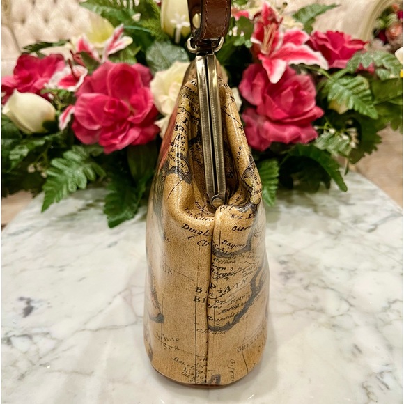 Patricia Nash Laureana European Map Collection - Picture 8 of 10